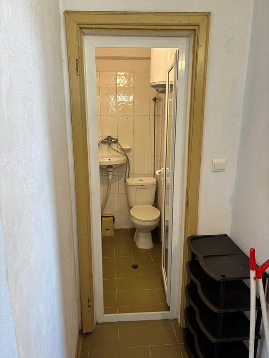 Дава се под наем Едностаен апартамент в Велико Търново, Бузлуджа - 18 кв.м за 153 € - Снимка #3