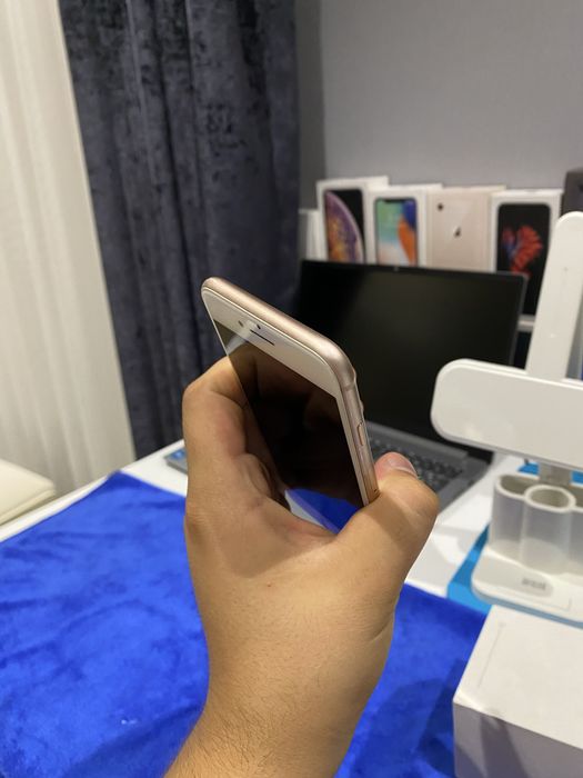 Iphone 8 ideal 64gb gold