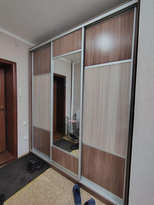 Продается трёхкомнатная квартира.  Береке.