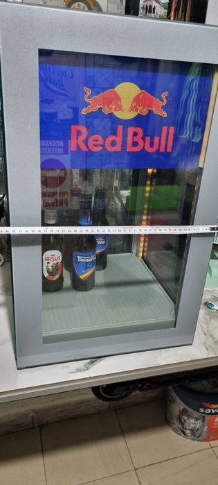 Frigider redbull vandut