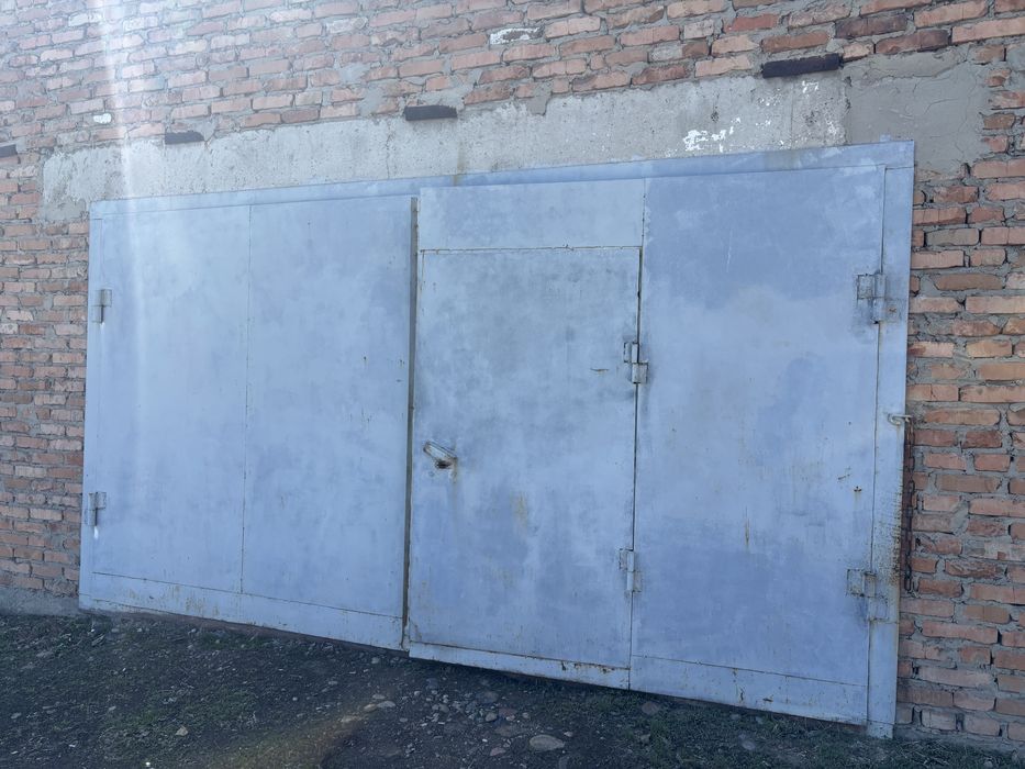 Ворота на гараж