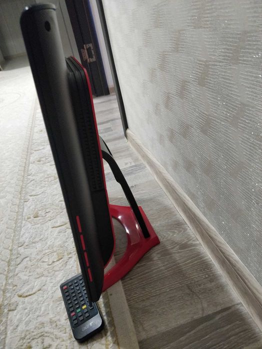 Монитор Acer Ferrari edition F19"