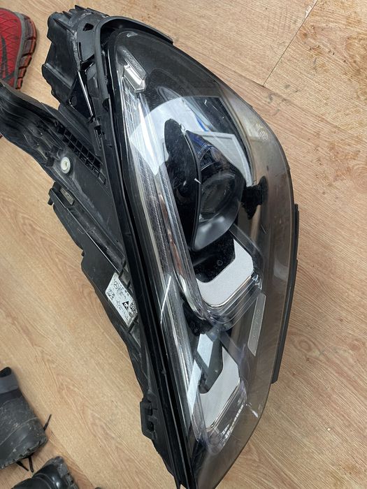 Фар за Мерцедес Гле Mercedes GLE w167