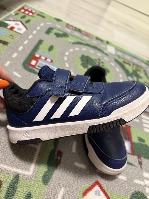 Маратонки Adidas 33-33-1/2н