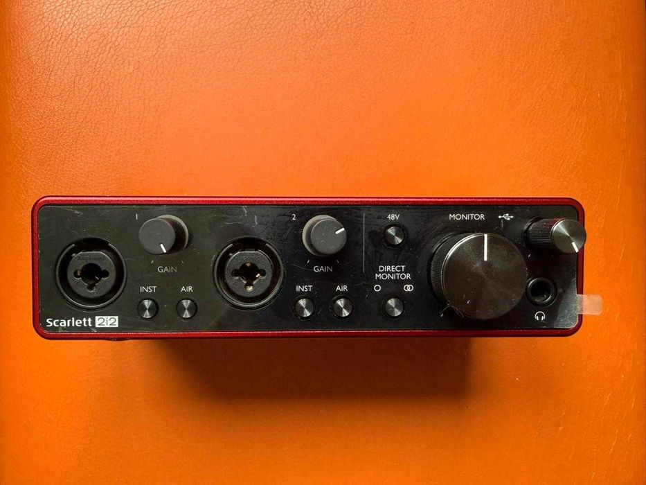 Продам аудиокарту Focusrite Scarlett 2i2 3rd Gen. (хорошее состояние)