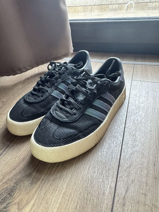 Маратонки adidas