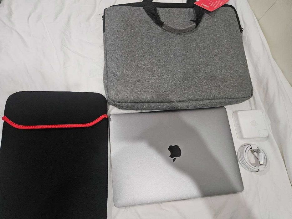 Macbook pro m1 98% 256 gb sotiladi yangi