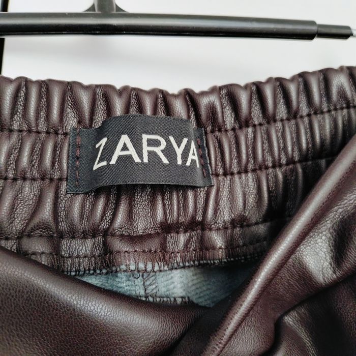 Женские кожаные брюки