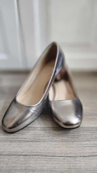 Туфли    и босоножки 37 размер