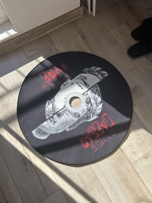 Уникален Килим FYRE / CAESAR албум диск