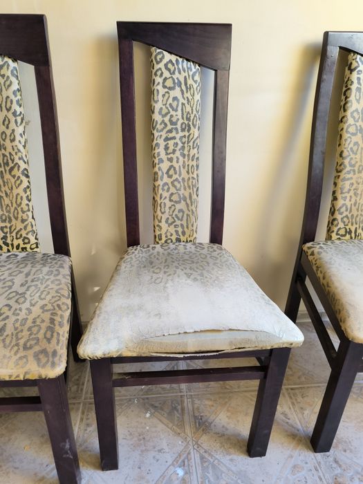 Трапезен комплект – маса + столове