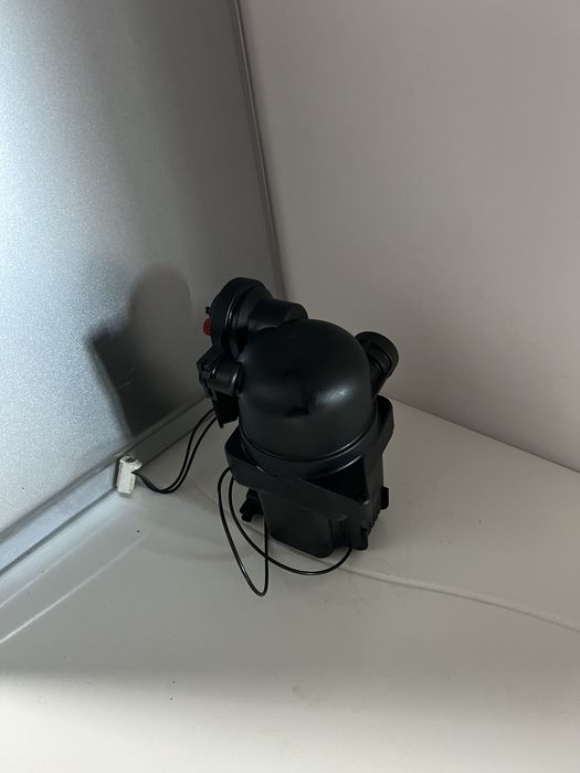 Pompa recirculara ariston in stare perfecta de fuctionare