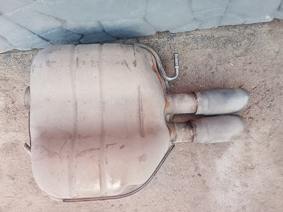 Продам выхлопных банка