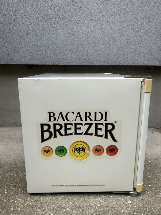 Мини хладилник BACARDI