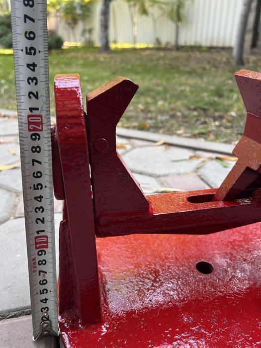 Тиски для труб