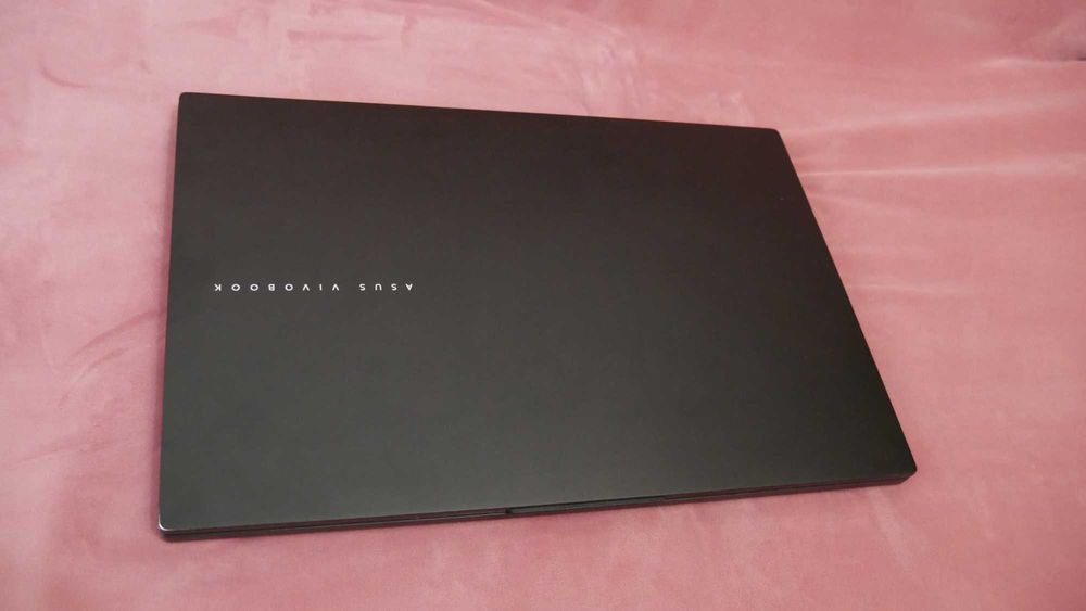 Asus Vivobook Pro 15.6 OLED, Core 9 185H, RTX4050 6Gb, 24 Ram, 1Tb SSD