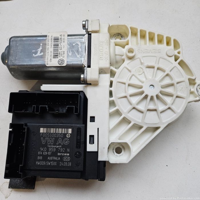 Motoras Macara Geam Dreapta Fata Volkswagen Passat Variant (3C5) [ 200