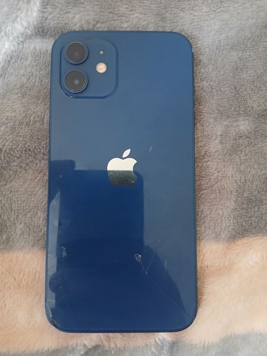 IPhone 12       .