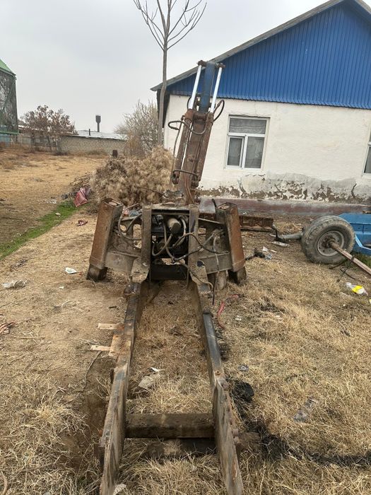 Экскаватор погрузчик  комплект  мтз 82.1