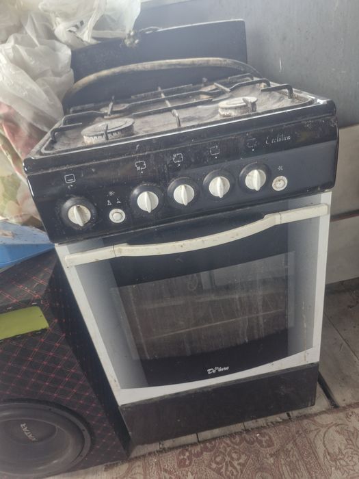 Продам газ плиту