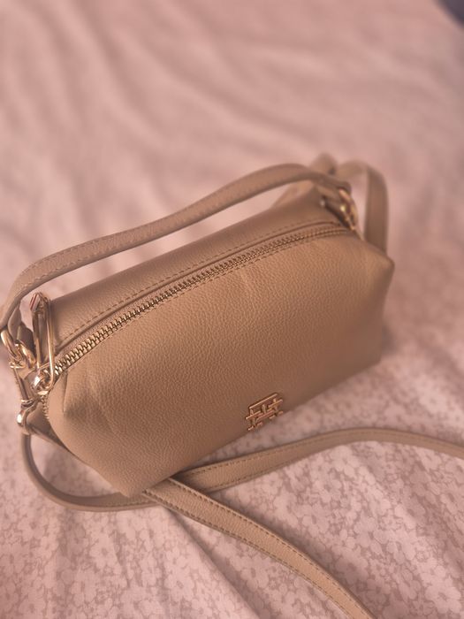 Чанта Tommy Hilfiger