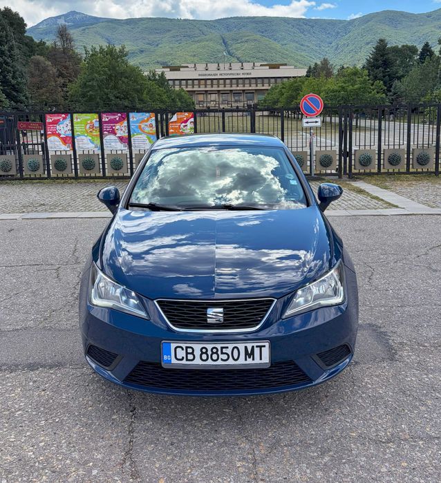 Продавам Seat Ibiza 2017г. 1.0 MPI на 90.000км. в ПЕРФЕКТНО състояние!