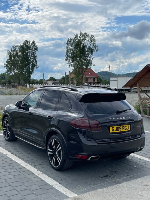 Dezmembrez Porsche Cayenne CRC  2010-2013