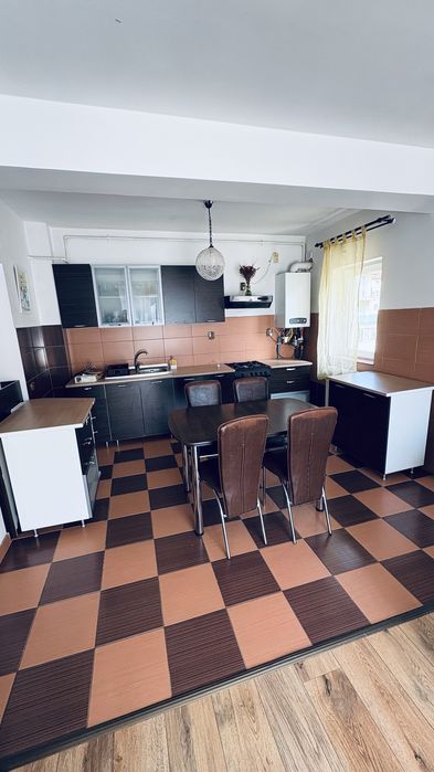 Apartament 2 camere de inchiriat Floresti