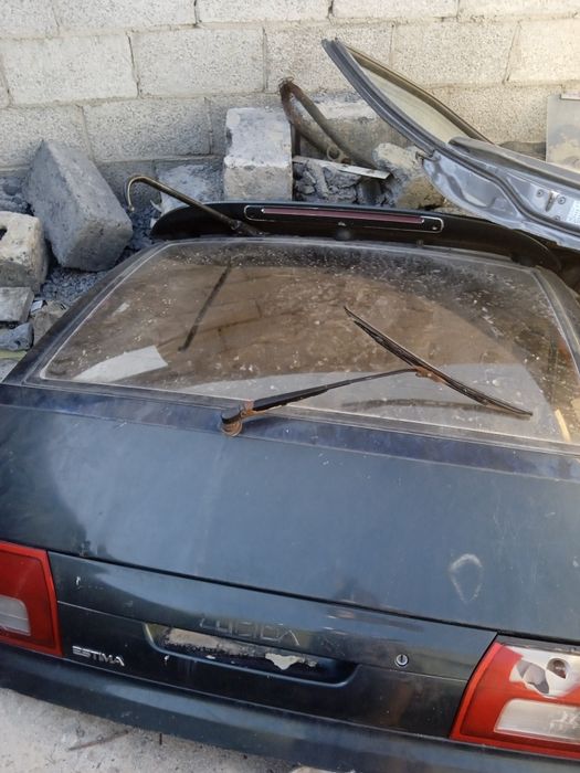 Продам заднюю дверь на Естима