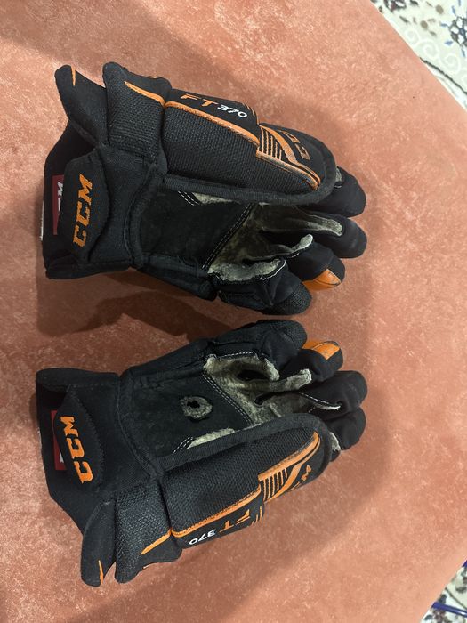 Хоккейные краги CCM