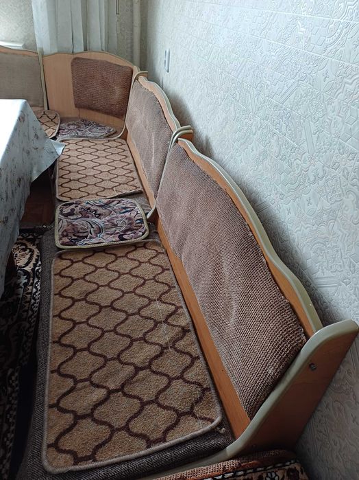 Тумбочки прикроватные