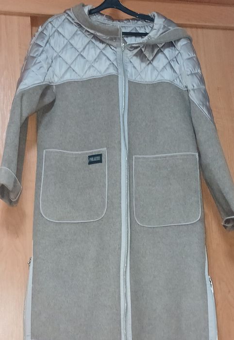 Продам пальто демисезонную