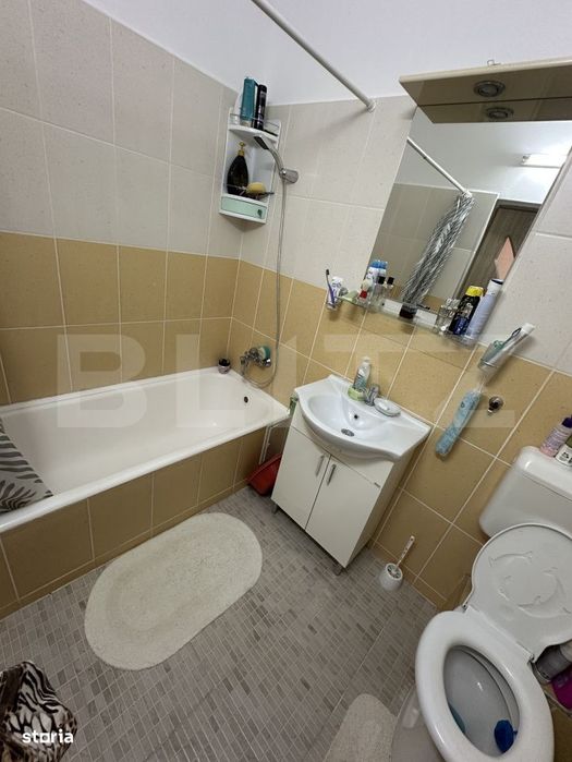 Casa P+2, 240 mp, 300 mp teren, zona Titulescu