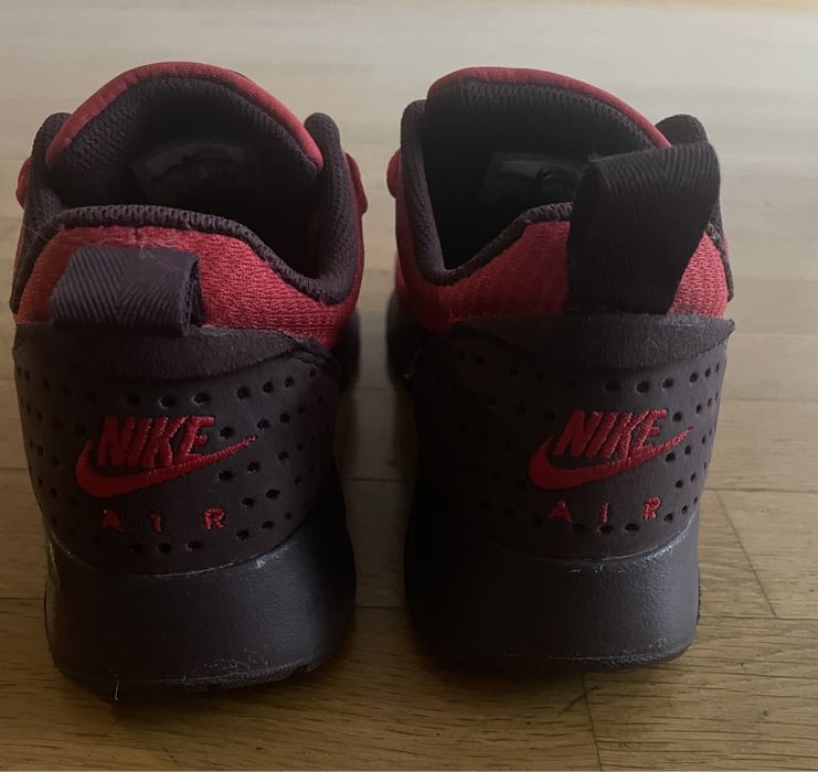 Дамски маратонки Nike