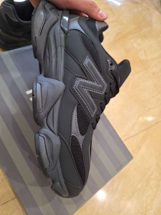 New Balance 9060 Mono Black