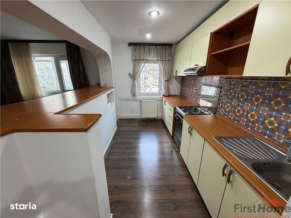 Apartament 3 camere, etaj 2, 75mp, zona Centrala , mobilat si utilat