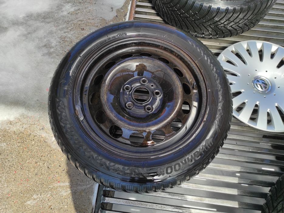 Roti VW 5x112  205 55 16 cu anvelope de iarna Hankook