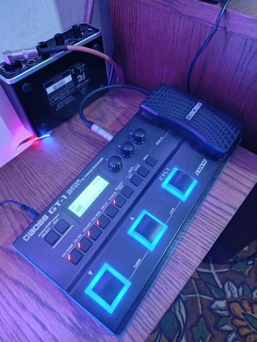 Гитарный процессор BOSS GT-1 с оригинальным БП Psa