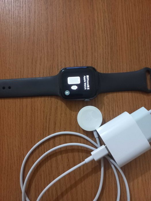Apple watch 5. 44 mm