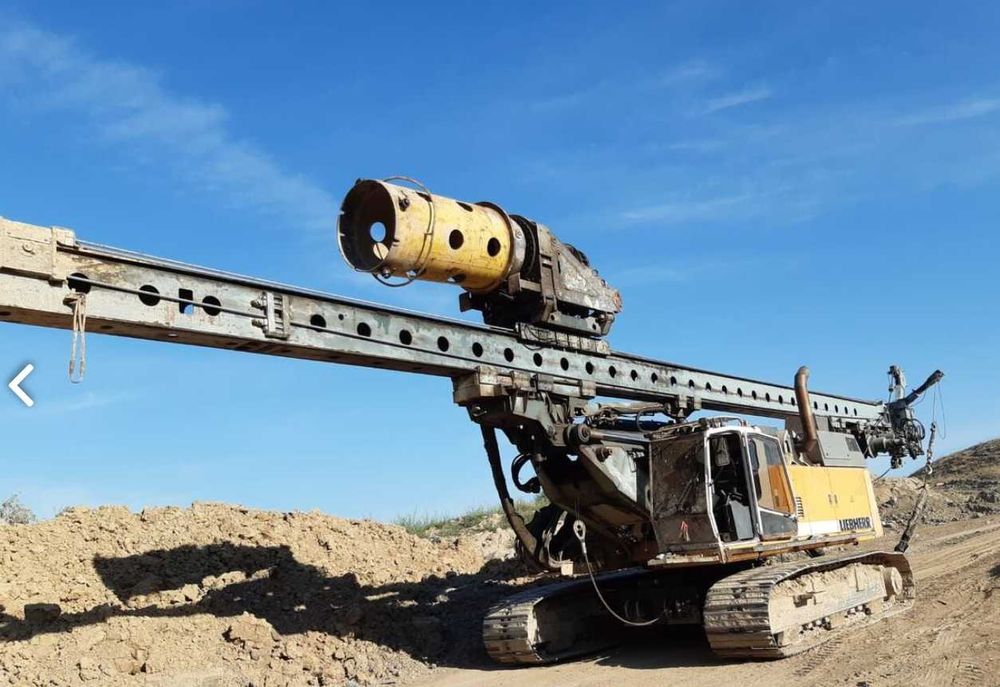 Utilaj de foraj LIEBHERR LRB 255