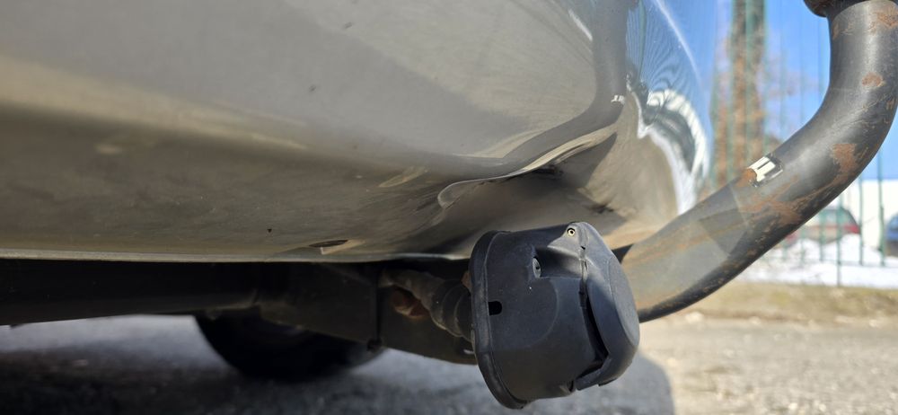 Теглич Tule Kia Ceed комби 2011