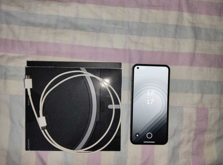 Продаю телефон срочно nothing