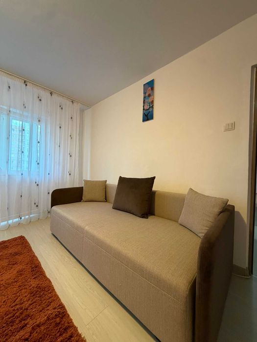 Apartament 2 camere str.Zizinului C.Civic