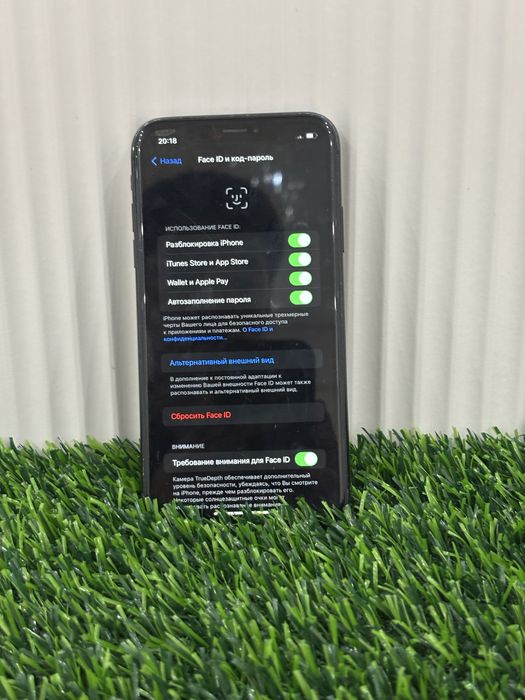 Продам iPhone Хr без ремонта!Фейс все работает.