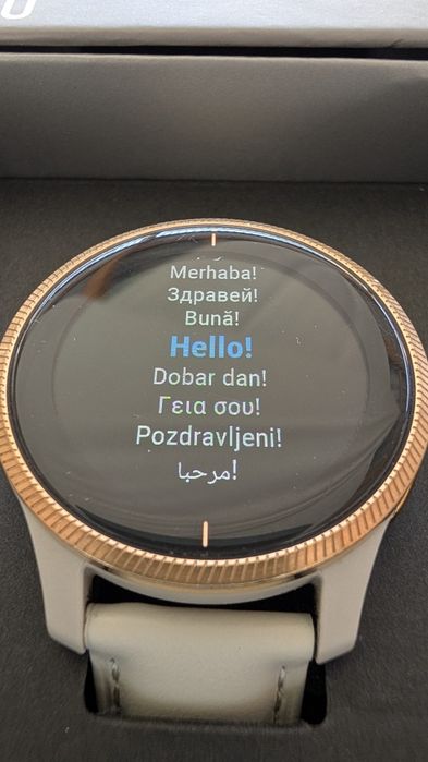 Garmin Venu AMOLED GPS – Light Sand/Rose Gold – Cutie + Încărcător
