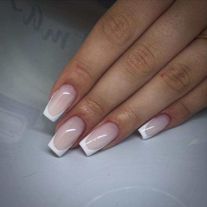 Unghii cu gel Militari Residence