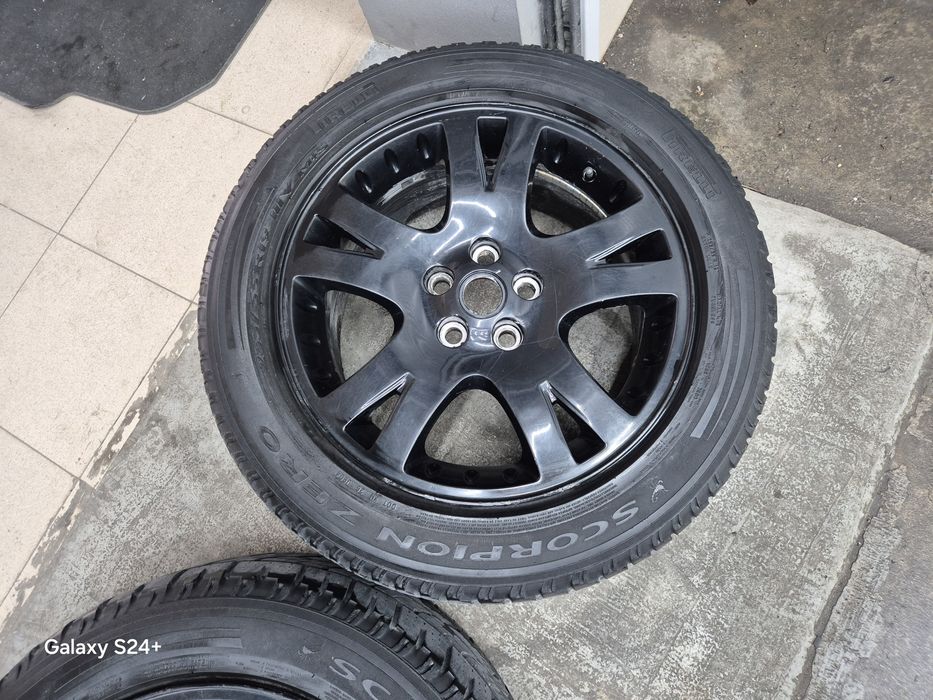 Джанти 19 + гуми Pirelli Scorpion Zero за Land Rover