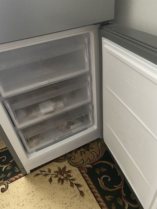 холодильник indesit ITR4180S