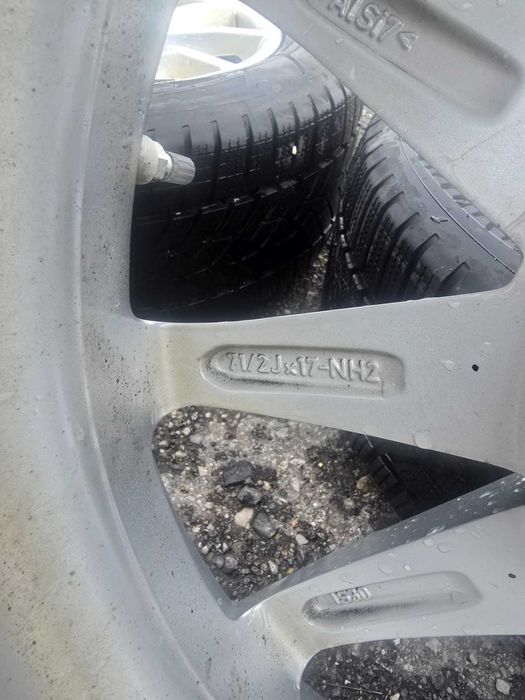 Продавам лети джанти 17" с зимни гуми Goodyear за BMW 5 Серия G30