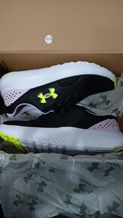 Маратонки under armour